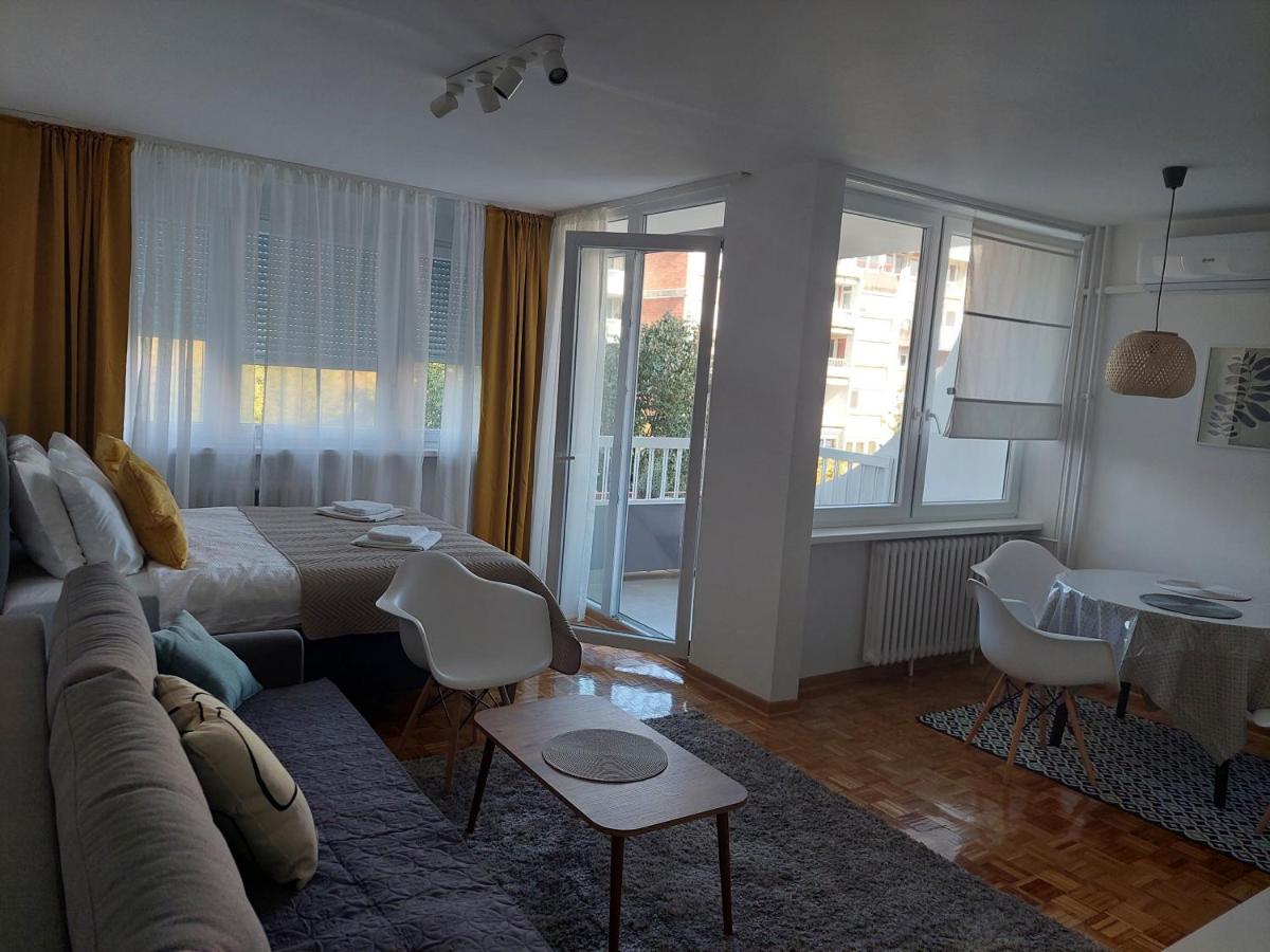 Dolce Vita 1 Beograd Bagian luar foto